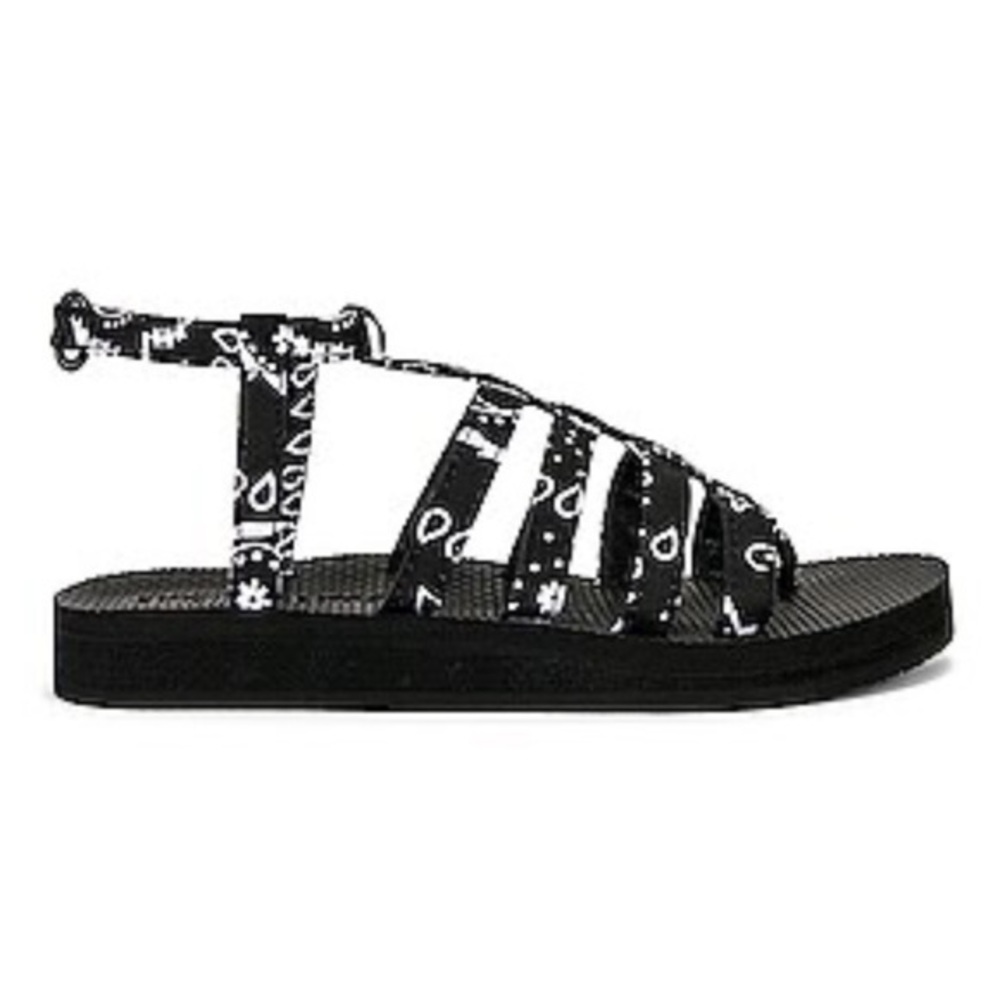 New ▶️ Arizona Love ◀️ Trekky Flat Spartiate in Black Bandana Revolve